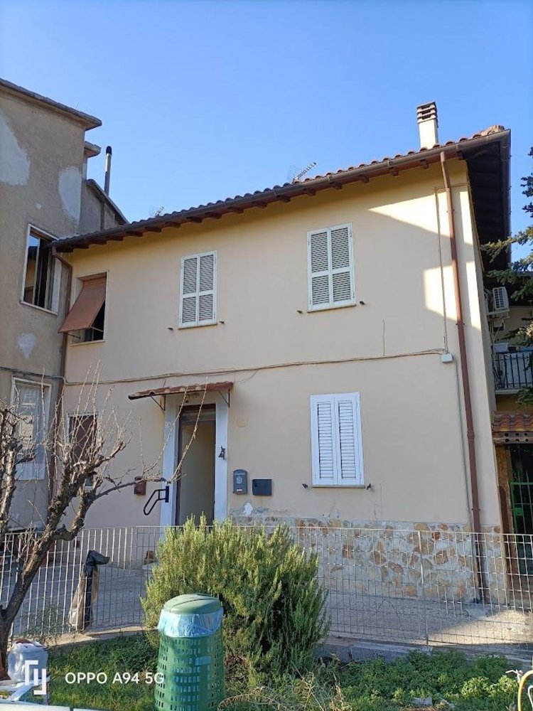 3 rooms Apartment in Terni, Italy No. 281132