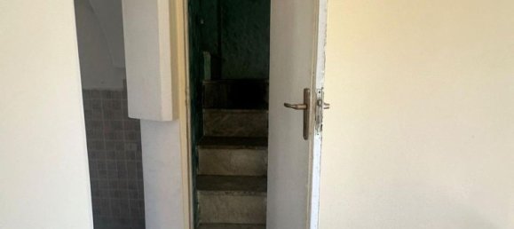 3 rooms Apartment in Palermo, Italy No. 71918 4