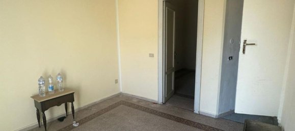 3 rooms Apartment in Palermo, Italy No. 71918 11