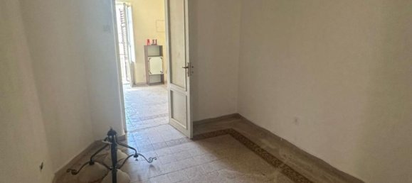 3 rooms Apartment in Palermo, Italy No. 71918 21