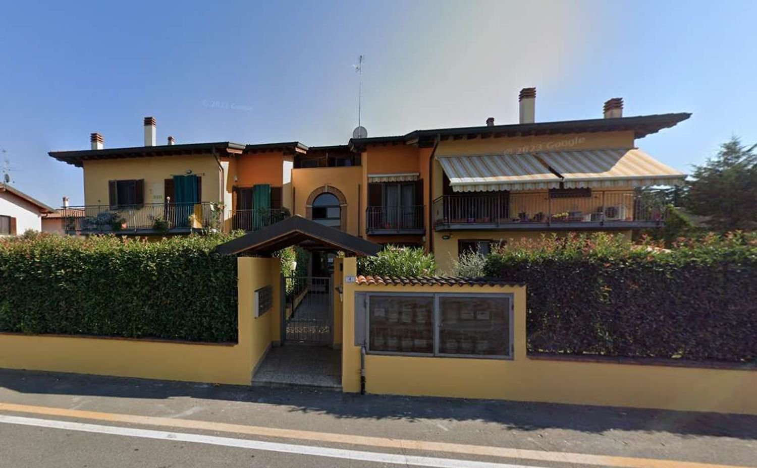 Apartamento de 3 habitaciónes en Motta Visconti, Italy No. 15742