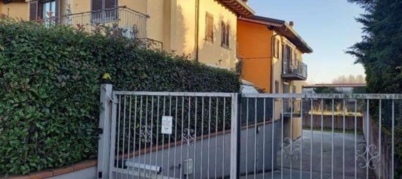 Apartamento de 3 habitaciónes en Motta Visconti, Italy No. 15742 4