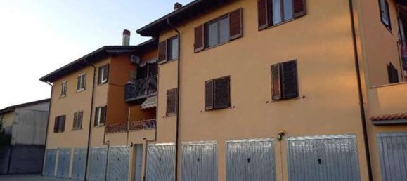 Apartamento de 3 habitaciónes en Motta Visconti, Italy No. 15742 21