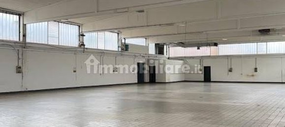 3 rooms Warehouse in Piacenza, Italy No. 226177 5