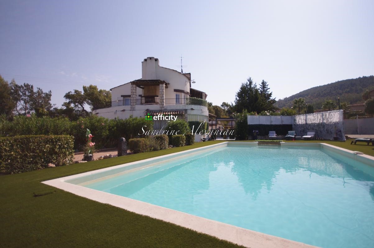 5 غرف نوم فيلا في Vidauban, France رقم 345104