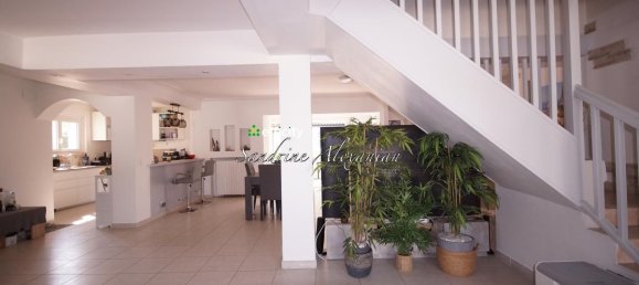 5 غرف نوم فيلا في Vidauban, France رقم 345104 11