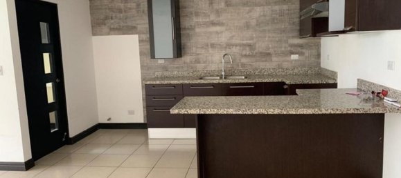 3 bedrooms House in Santa Ana, Costa Rica No. 774 5