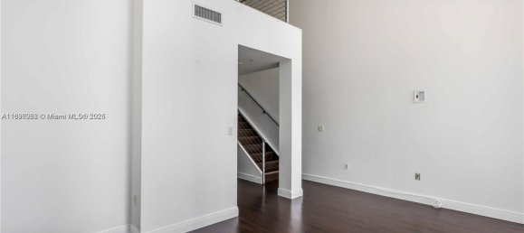 1 dormitorio propiedad comercial en venta en Miami, Miami-Dade, Florida, USA № 615902 10