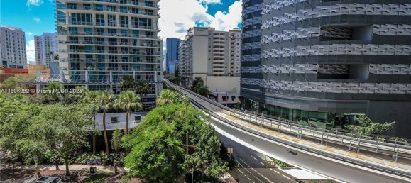 1 dormitorio propiedad comercial en venta en Miami, Miami-Dade, Florida, USA № 615902 4