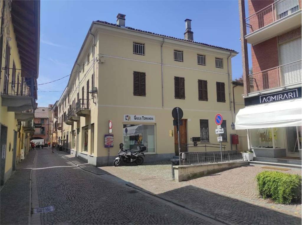 5 rooms Penthouse in Cirié, Italy No. 2967