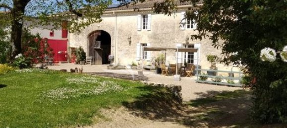 3 bedrooms Building in Artigues-pres-Bordeaux, France No. 293489 2