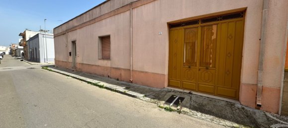 6 bedrooms Apartment in San Donaci, Italy No. 64583 4