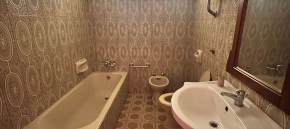 6 bedrooms Apartment in San Donaci, Italy No. 64583 16