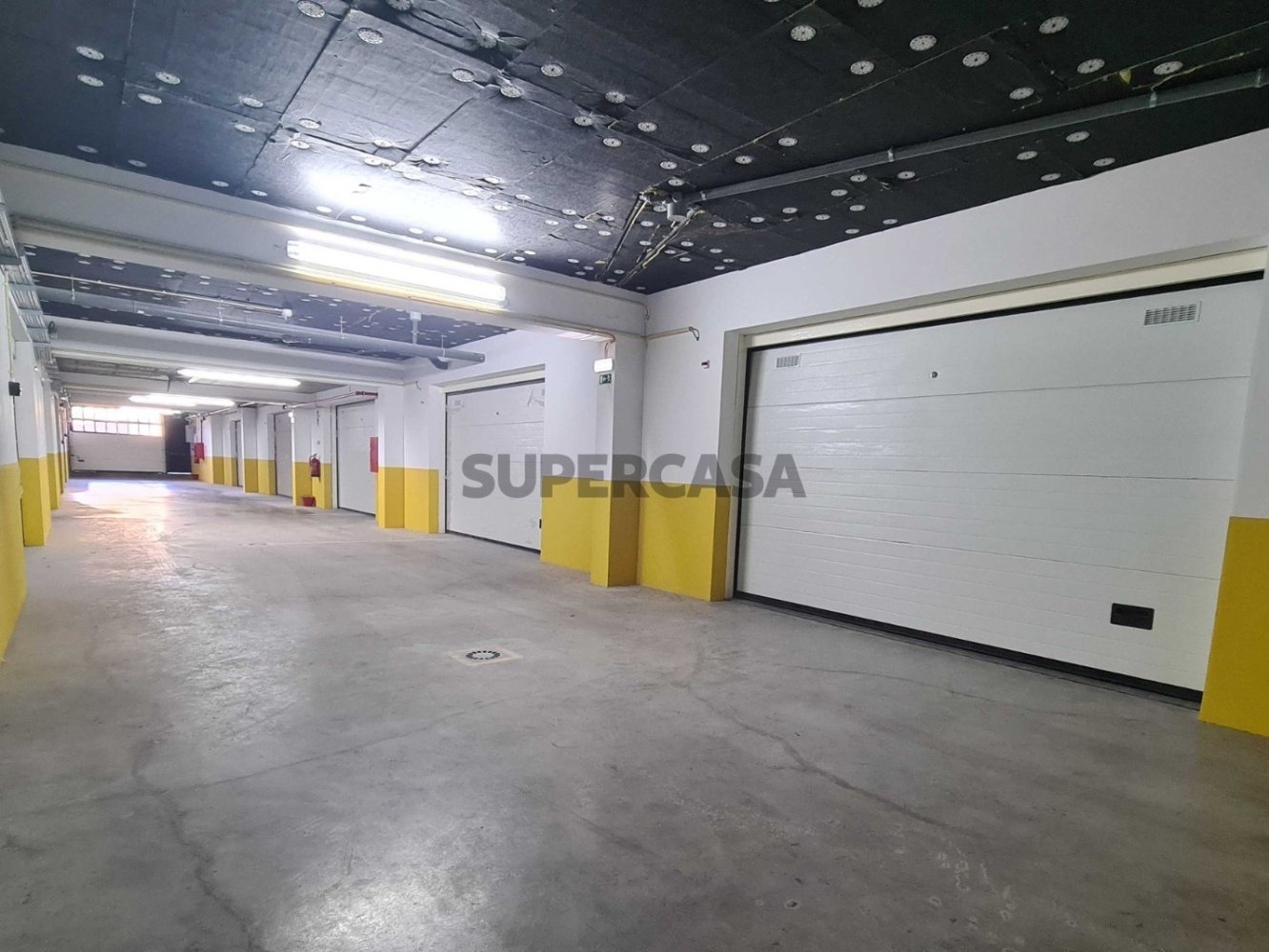 39m² Garage in Canico, Portugal No. 284121