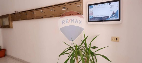 3 bedrooms Apartment in Caserta, Italy No. 301074 4