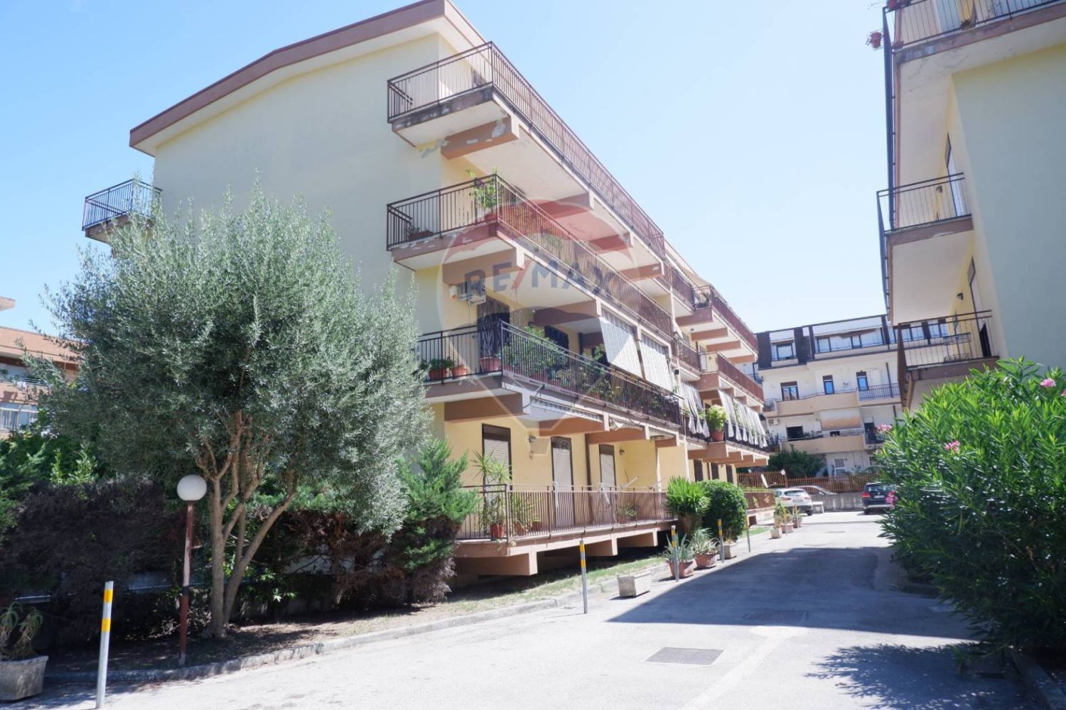 3 bedrooms Apartment in Caserta, Italy No. 301074