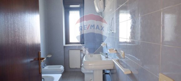 3 bedrooms Apartment in Caserta, Italy No. 301074 8