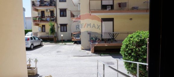 3 bedrooms Apartment in Caserta, Italy No. 301074 2