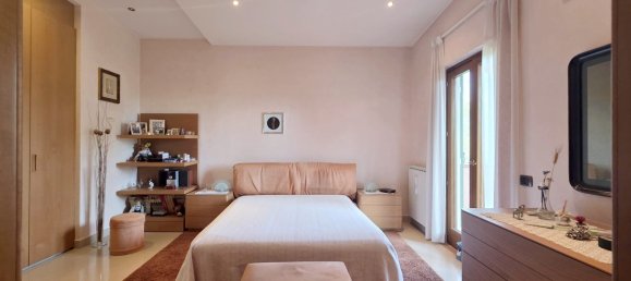 4 bedrooms Villa in Formello, Italy No. 291831 14