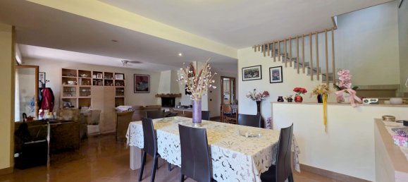 4 bedrooms Villa in Formello, Italy No. 291831 4