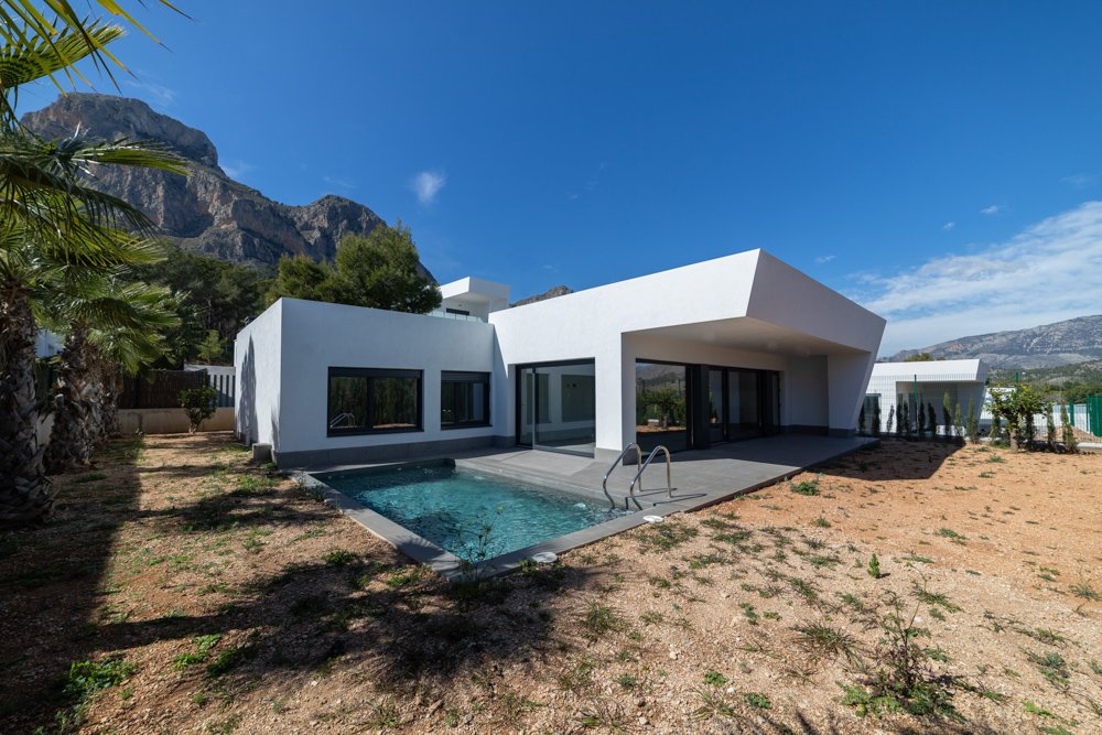 3 bedrooms Villa in Polop, Spain No. 9051