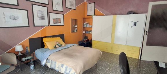 4 rooms Apartment in Bari, Italy No. 21501 3