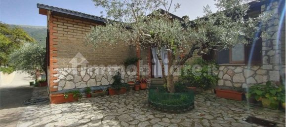 4 bedrooms Villa in Ferentillo, Italy No. 262642 3