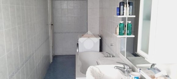 3-Zimmer Wohnung in Turin, Italy, Nr. 52332 11