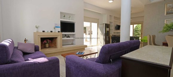 6 bedrooms House in Paralimni, Cyprus No. 23894 2