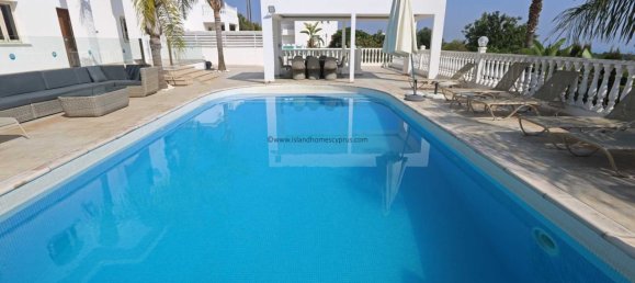 6 bedrooms House in Paralimni, Cyprus No. 23894 11