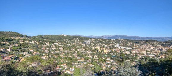 Villa de 3 dormitorios en Vallauris, France No. 298357 2