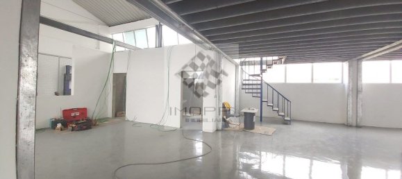 800m² Warehouse in Loures, Portugal No. 88277 2