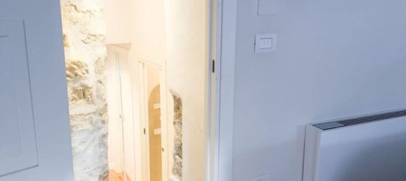 3 Schlafzimmer Wohnung in Palermo, Italy, Nr. 330279 14