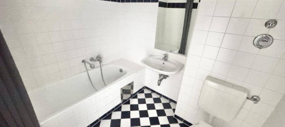 Studio in Vienna, Austria No. 183884 7