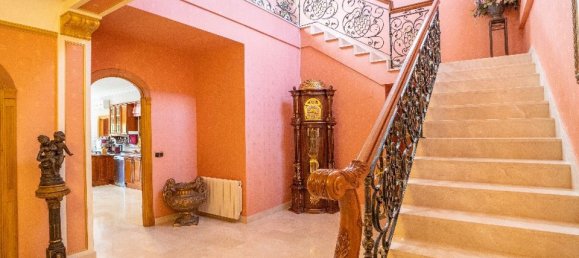 Вилла с 7 спальнями в Дехеса де Кампоамор, Испания № 189248 11