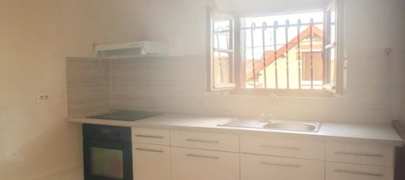 Villa de 1 dormitorio en Montargis, France No. 60992 2