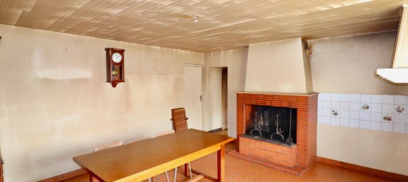 Casa de 4 dormitorios en Montbron, France No. 282309 3