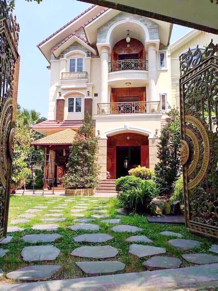 420m² Villa in District 7, Vietnam No. 13207