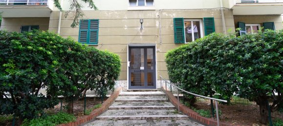 4 bedrooms Apartment in Genoa, Italy No. 335711 4