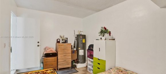 3 dormitorios villa en venta en Miami, Miami-Dade, Florida, USA № 614229 3