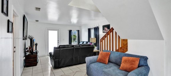 3 dormitorios villa en venta en Miami, Miami-Dade, Florida, USA № 614229 30