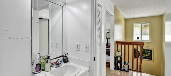 3 dormitorios villa en venta en Miami, Miami-Dade, Florida, USA № 614229 24