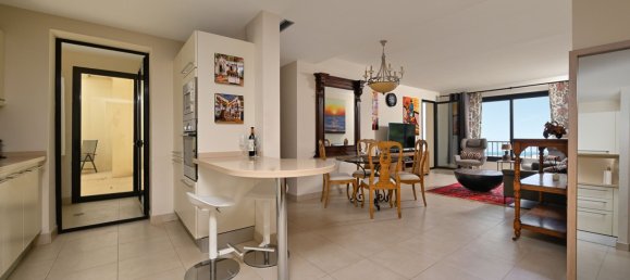 3 bedrooms Apartment in Marbella, Spain No. 157842 9