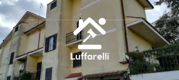 10-salle Maison à Capranica, Italy No. 203308 37