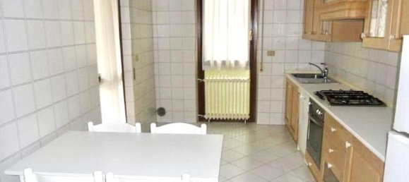 4 rooms Apartment in Padua, Italy No. 25802 6