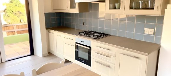 4 rooms Apartment in Padua, Italy No. 25802 3