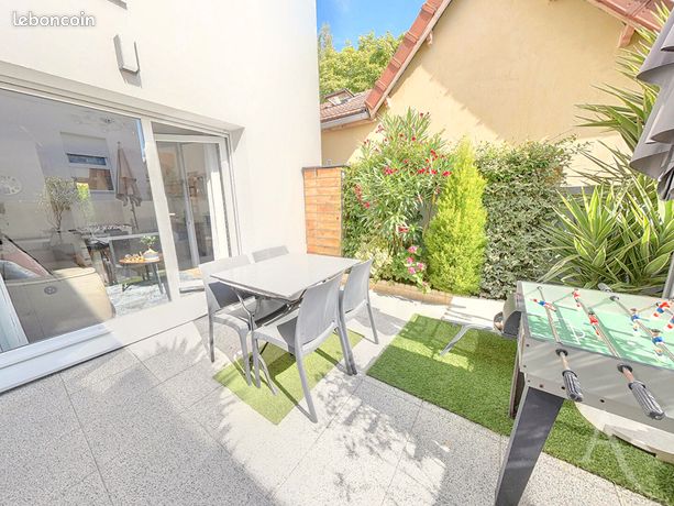 3 chambres Maison à Romainville, France No. 311808