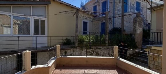 3 bedrooms House in Corfu, Greece No. 93593 2