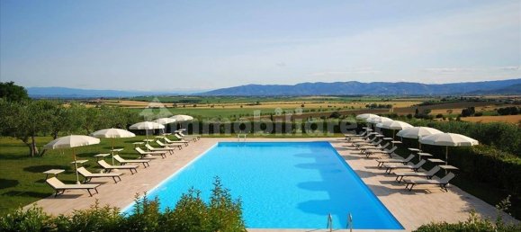 5 غرف نوم منزل في Cortona, Italy رقم 58500 3