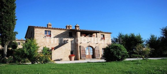 5 غرف نوم منزل في Cortona, Italy رقم 58500 2